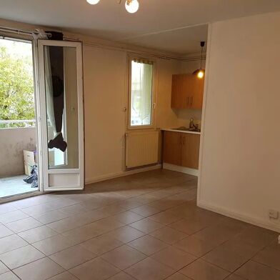 Appartement 4 pièces 720 €