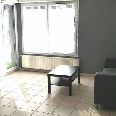 Appartement 2 pièces 700 €