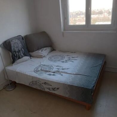 Appartement 1 pièces 400 €