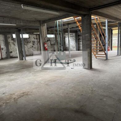 Local industriel  450000 €