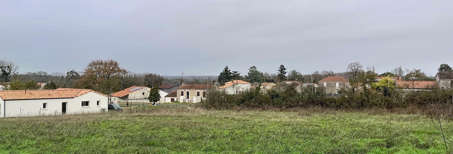 Terrain  889 m² à vendre à Péault (85320)