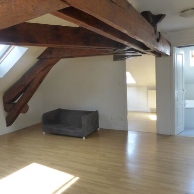 Appartement 3 pièces 790 €