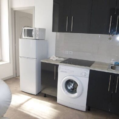 Appartement 2 pièces 831 €
