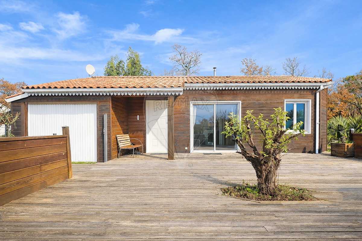 Villa / Maison  T4 à vendre Mathes (Les) 17570