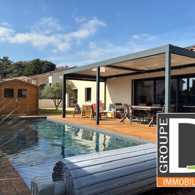 Maison 4 pièces 463000 €