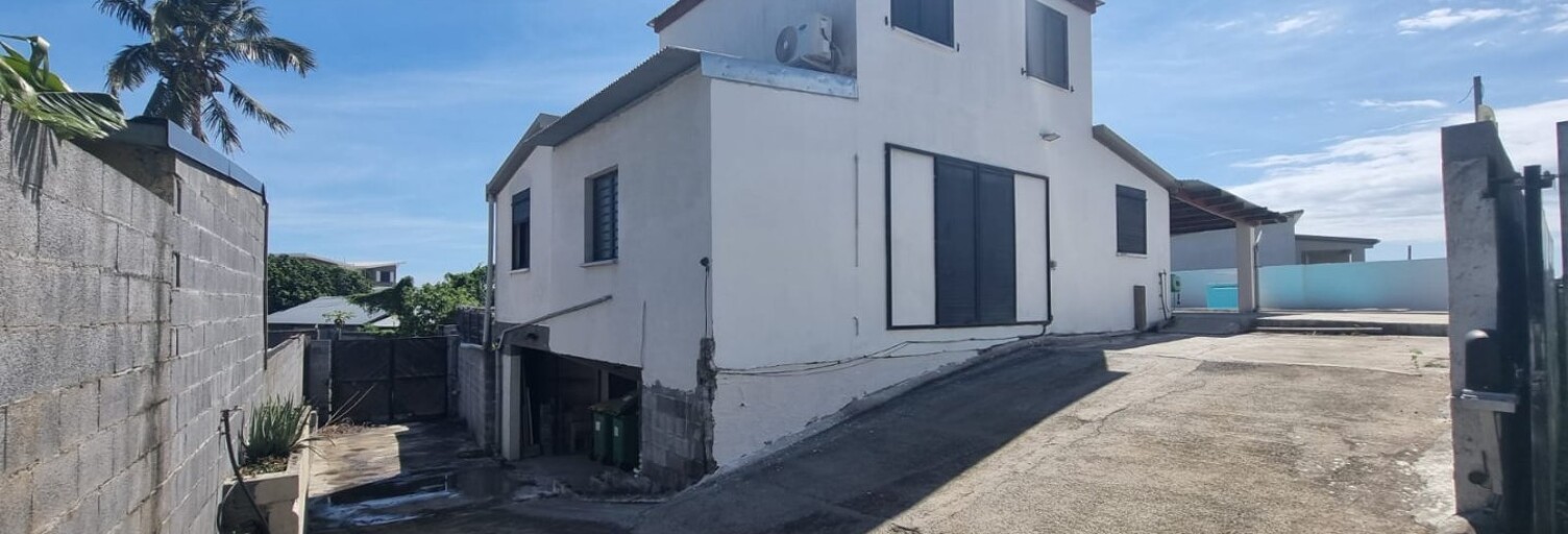 Maison 1 Pièce 90 m² à vendre à Saint-Louis (97450)