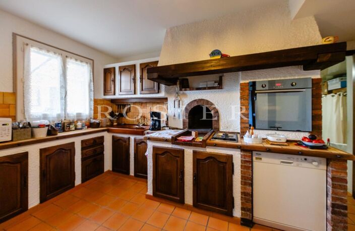 Hameau de Gordes, maison en pierres avec terrain constructible — photo 3