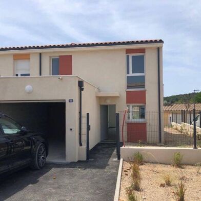 Maison 4 pièces 1074 €