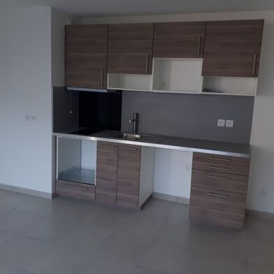 Appartement 2 pièces 671 €