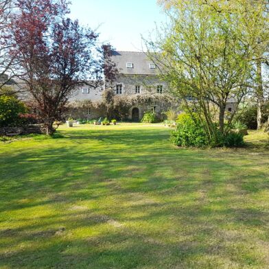 Maison 10 pièces 495600 €