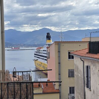 Appartement 2 pièces 155500 €