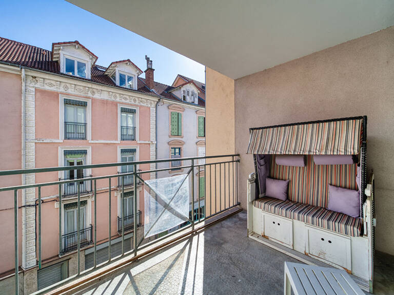 T3 67 m²  Terrasse et Ascenseur - Voiron Gare — photo 1