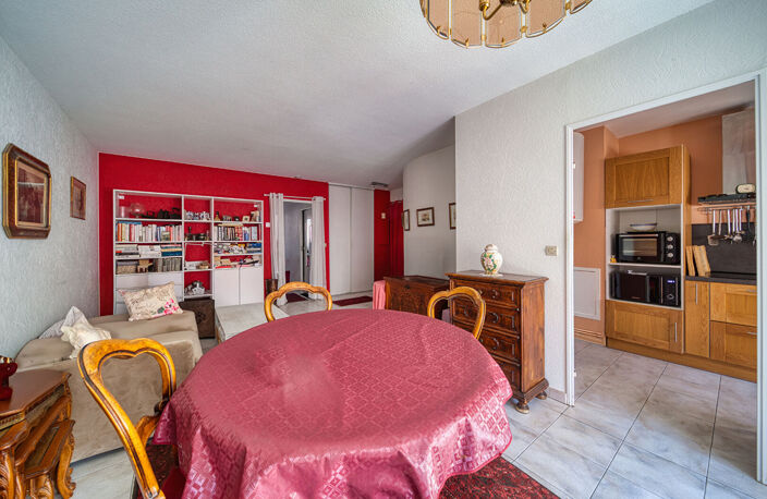 T3 67 m²  Terrasse et Ascenseur - Voiron Gare — photo 2