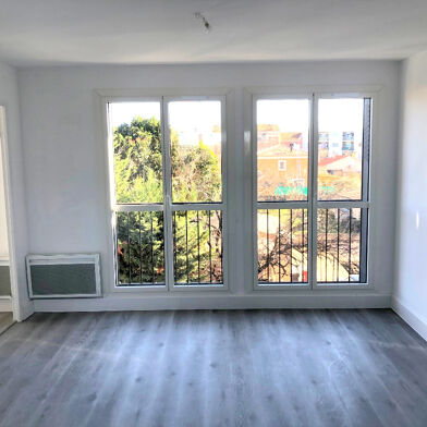 Appartement 3 pièces 985 €