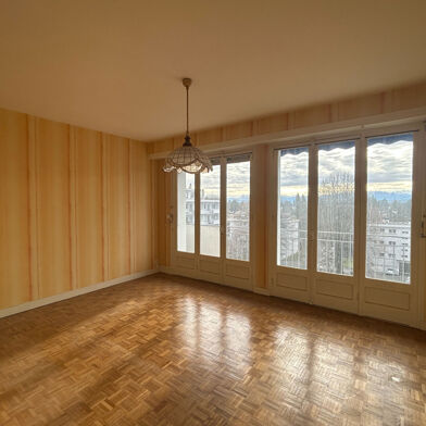 Appartement 3 pièces 114000 €