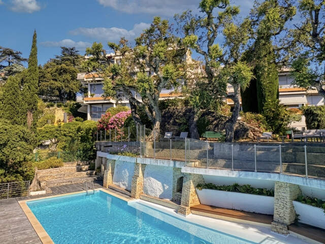 M2245 - TOULON - Cap Brun - Appartement T5 — photo du bien