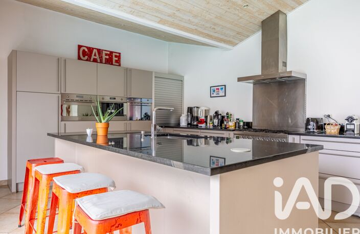 Vente Maison/villa 7 pièces — photo 2
