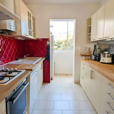 Appartement 5 pièces 274000 €