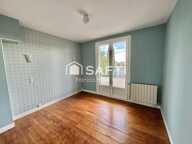 MAISON 3 CHAMBRES UN BUREAU ET GARAGE A Niort ! — photo 3