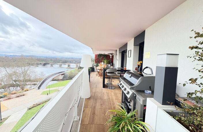 Roanne, bords de Loire, Appartement avec terrasse et garages — photo 3