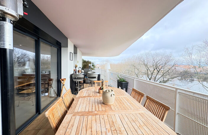 Roanne, bords de Loire, Appartement avec terrasse et garages — photo 4