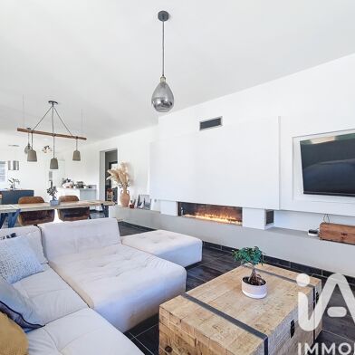 Maison 5 pièces 389900 €