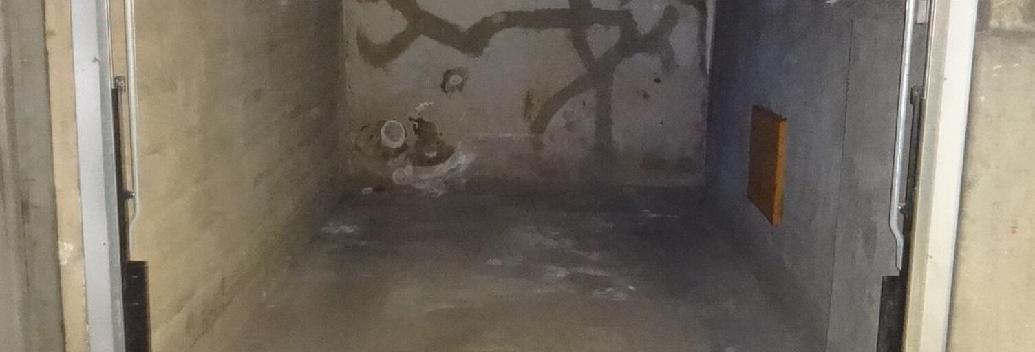 Garage  12 m² à louer à Nice (06300)