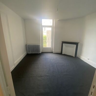 Immeuble  213000 €