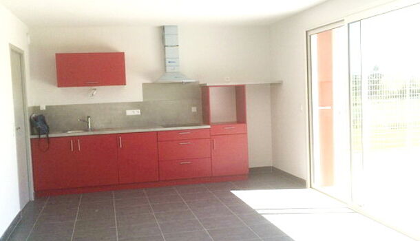 Villa / Maison 4 pièces  à louer Cassagnes-Bégonhès 12120