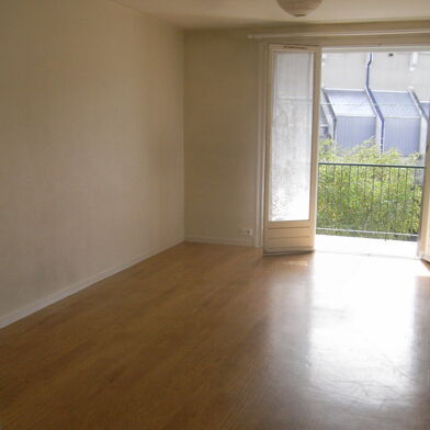 Appartement 3 pièces 543 €