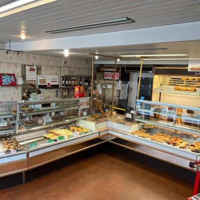 Commerce  149800 €