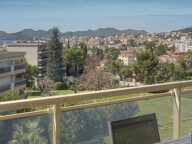 Dernier étage - Cannes - Vue mer — photo 2