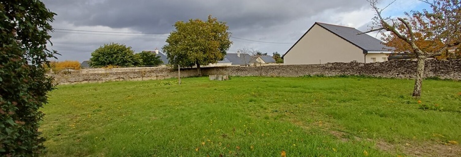 Terrain  1000 m² à vendre à Doué-en-Anjou (49700)