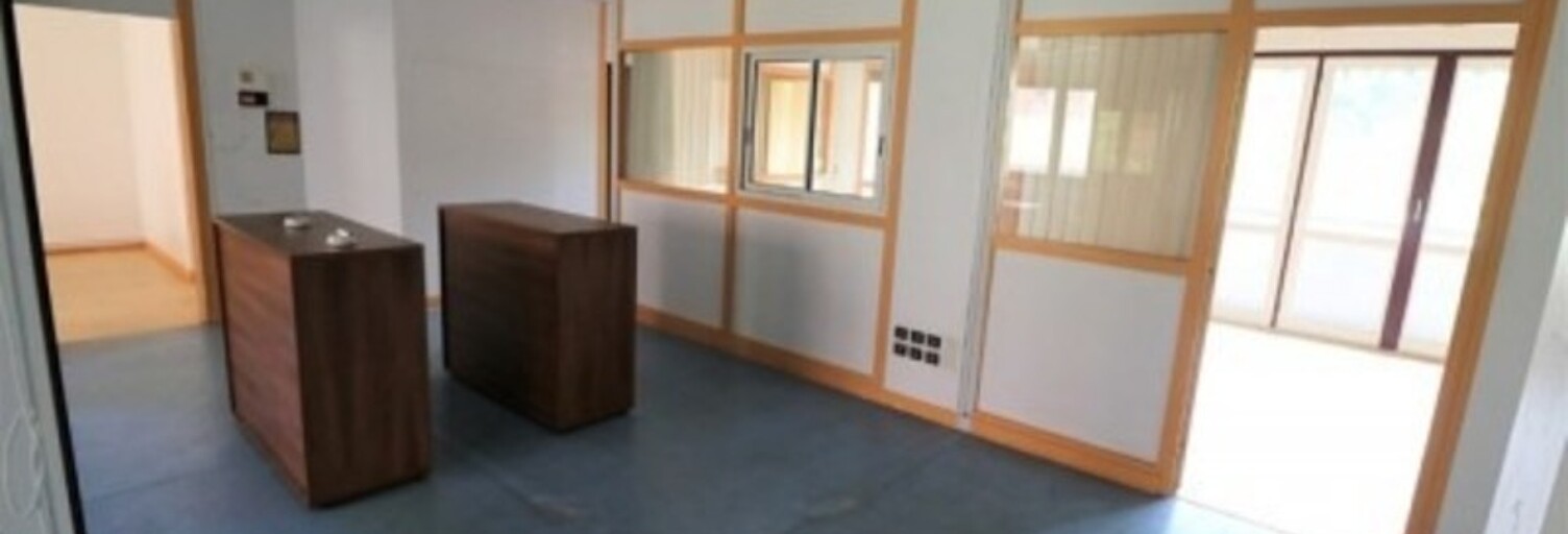 Immeuble  700 m² à louer à Villefranche-sur-Saône (69400)