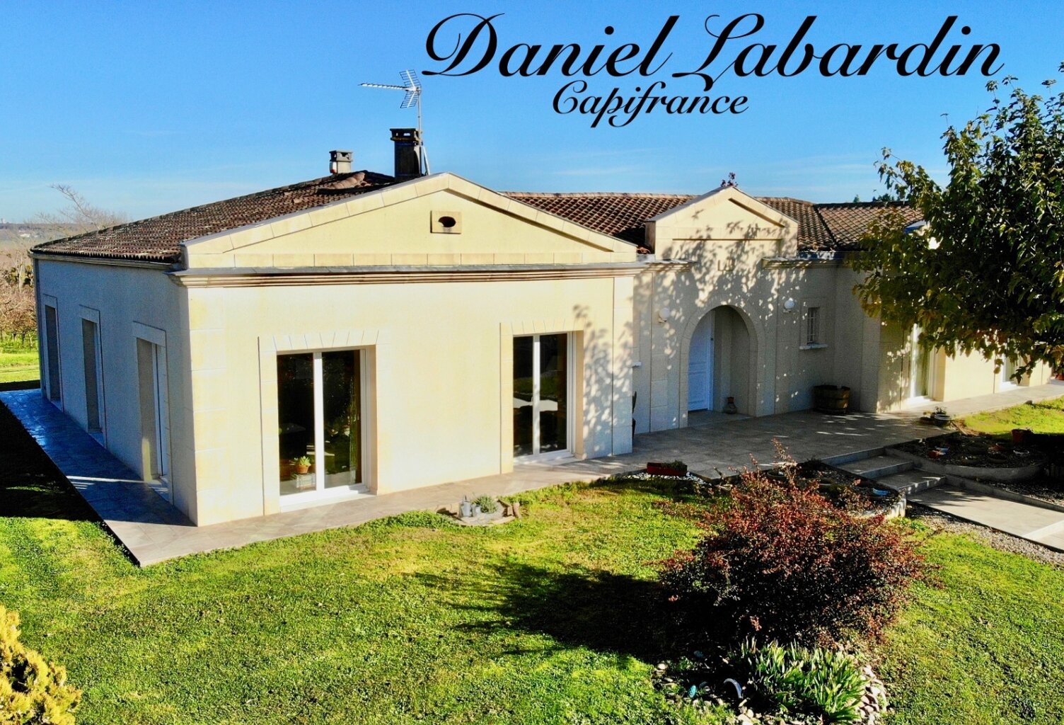 Maison de 188m2 avec vue panoramique - 4 chambres - garage - sous-sol à SAINT PIERRE SUR DROPT — photo 1