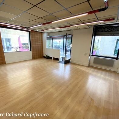 Immeuble  245000 €