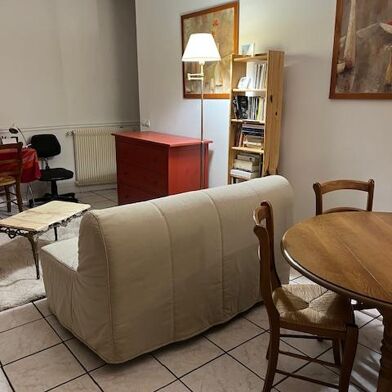 Appartement 3 pièces 2100 €