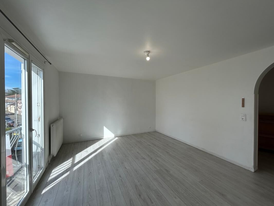 Appartement  T3 à louer Aire-sur-l'Adour 40800