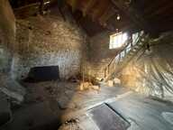 LIVERDY EN BRIE (77) - Grange 120m² à aménager — photo 2