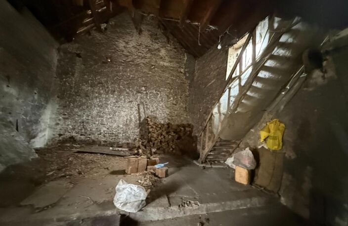 LIVERDY EN BRIE (77) - Grange 120m² à aménager — photo 3