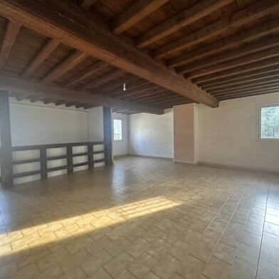 Appartement 5 pièces 1050 €