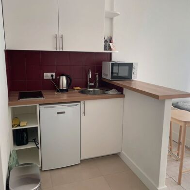 Appartement 1 pièces 885 €