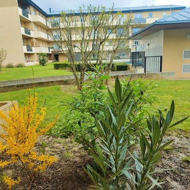 Appartement 3 pièces 876 €