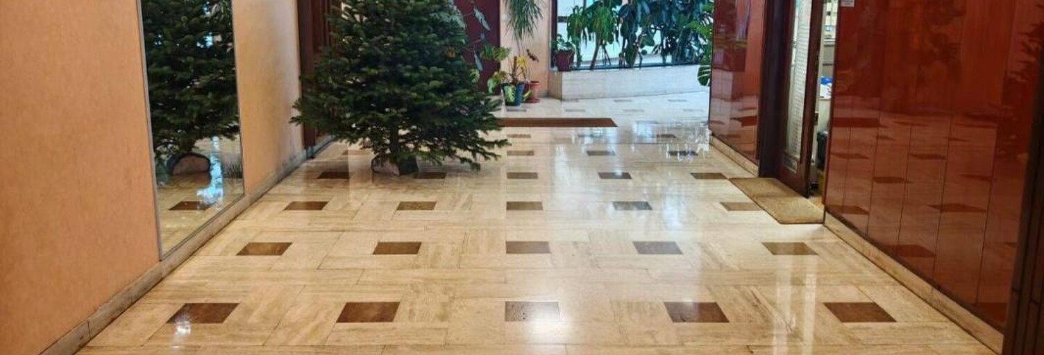 Appartement 1 Pièce 30 m² à louer à Paris 20 (75020)