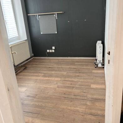 Appartement 3 pièces 700 €