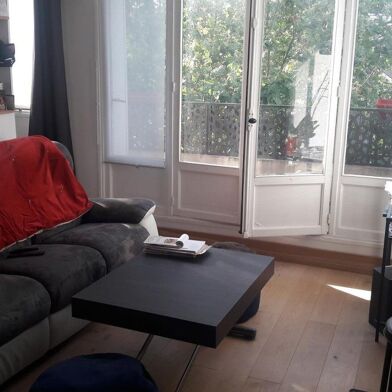 Appartement 2 pièces 1035 €
