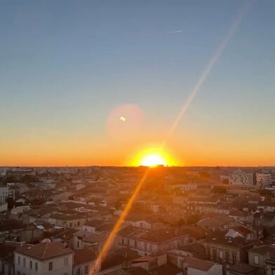 Appartement 3 pièces 1265 €