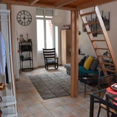 Appartement 1 pièces 725 €
