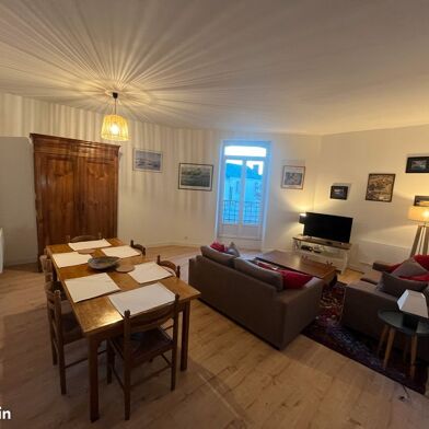 Maison 3 pièces 2200 €