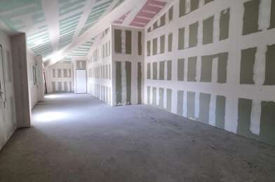 Bureau 2 pièces 2973 €